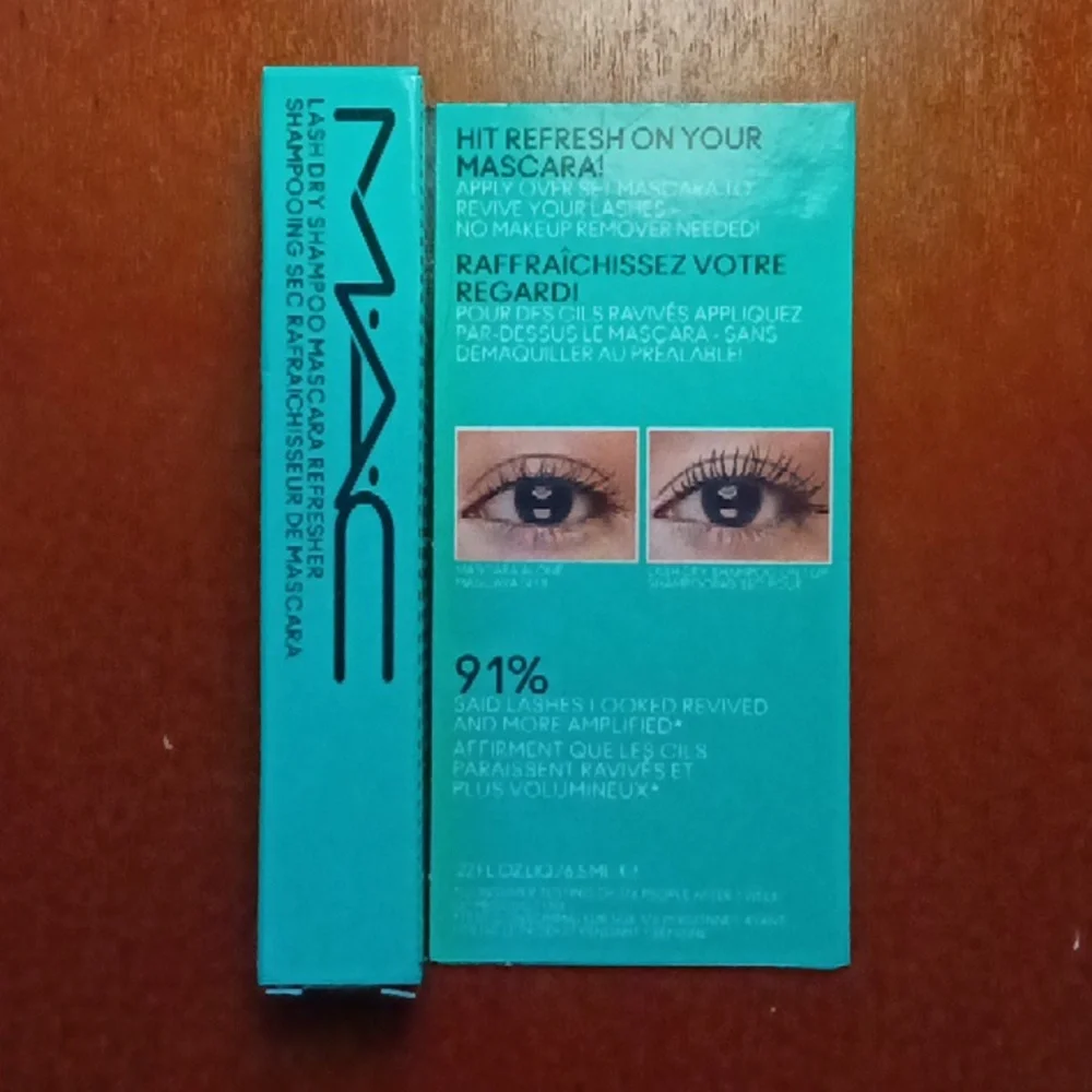 MAC LASH DRY SHAMPOO REFRESHER